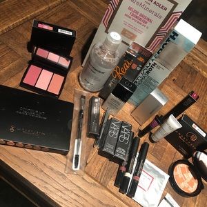 21 PC MAKEUP & SKINCARE LOT Full sizes and minis